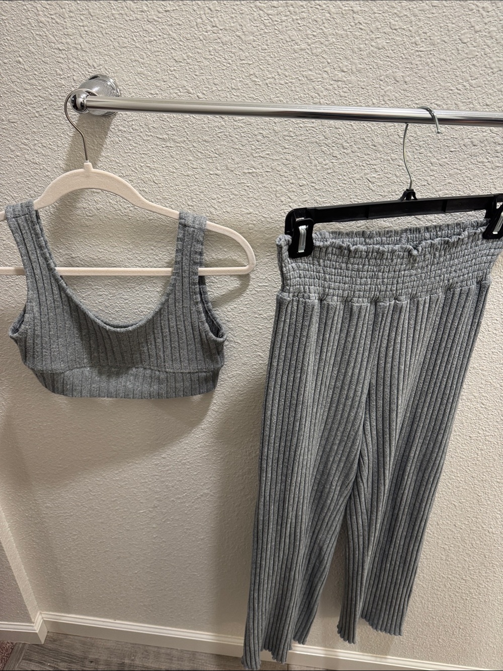 Z Supply Gray Ribbed Crop Top & Wide-Leg Pants Set
